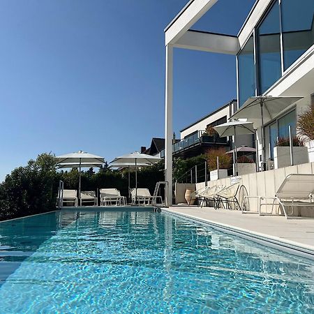 Weingut-Aparthotel Olinger Мерінґ Екстер'єр фото