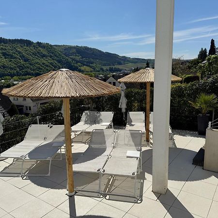 Weingut-Aparthotel Olinger Мерінґ Екстер'єр фото