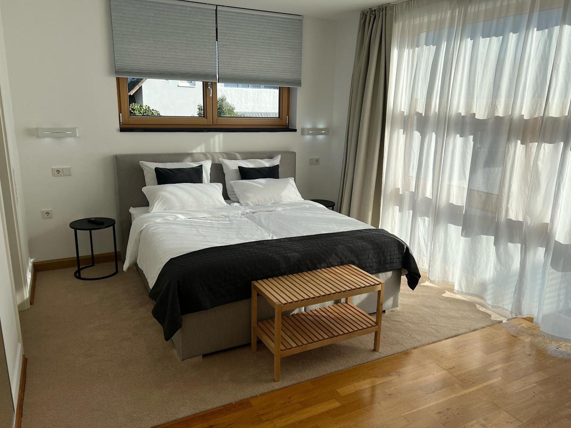 Weingut-Aparthotel Olinger Мерінґ Номер фото